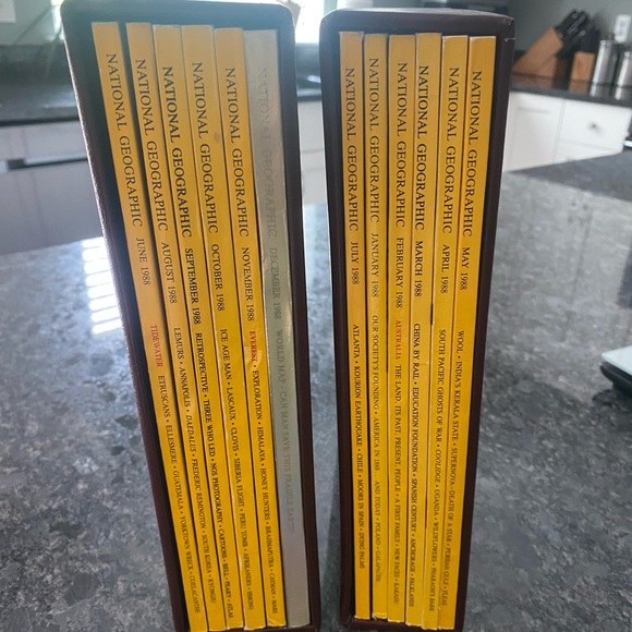 National Geographic 1988 Collector’s Addition Special Holographic McDonald's ad - Picture 15 of 16